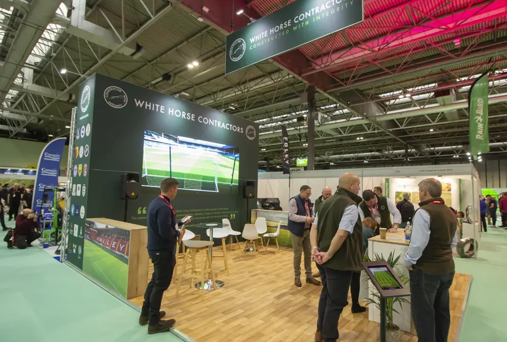 White Horse Contractors Stand Review